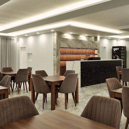 Montflux Hotel Boks Экстерьер фото