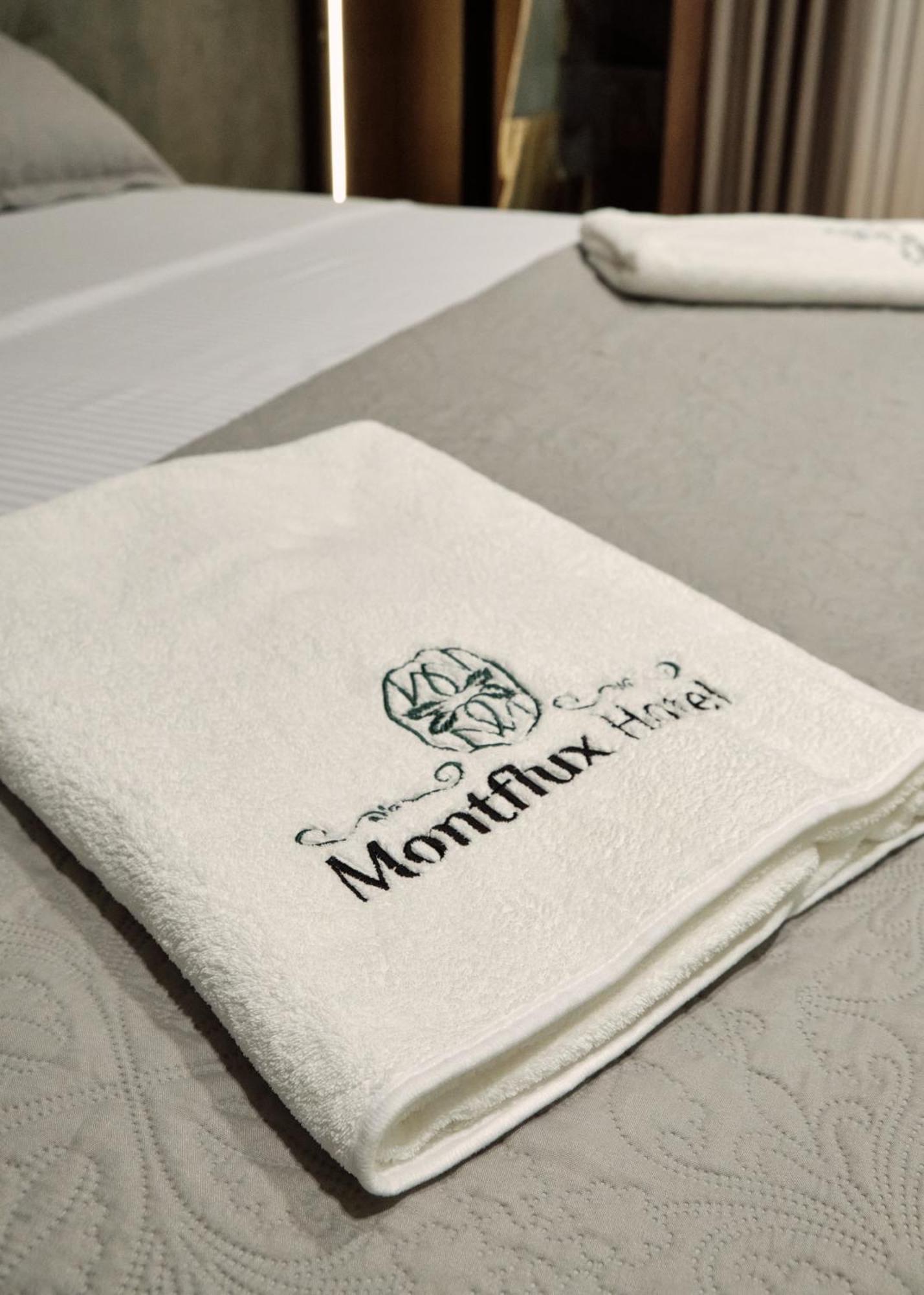 Montflux Hotel Boks Экстерьер фото