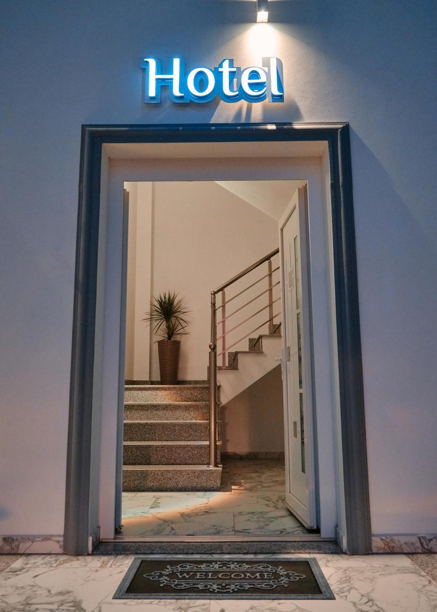 Montflux Hotel Boks Экстерьер фото