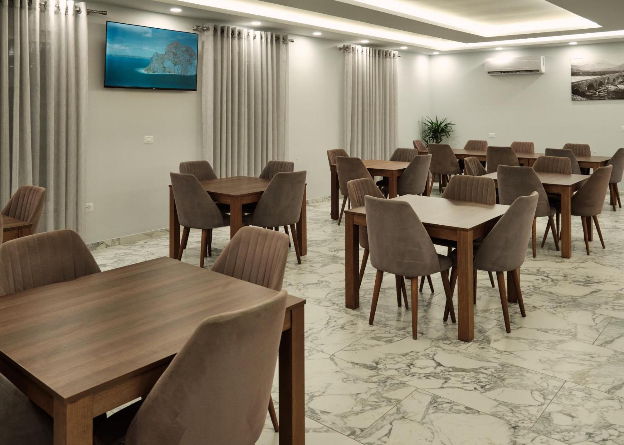 Montflux Hotel Boks Экстерьер фото